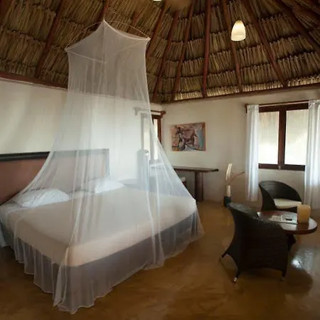 Hotel Maya Y Cenote