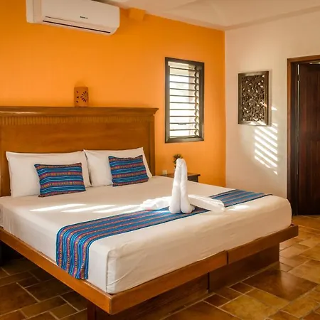 Caleta Tankah Hotel Tulum