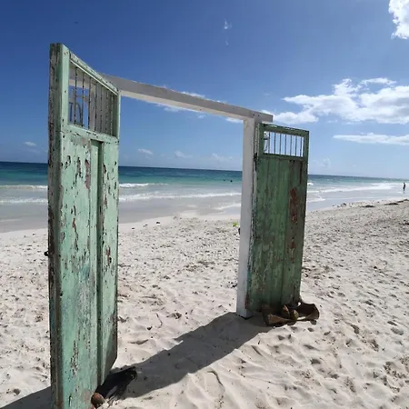 Playa Mambo Eco Cabanas Hotel Tulum