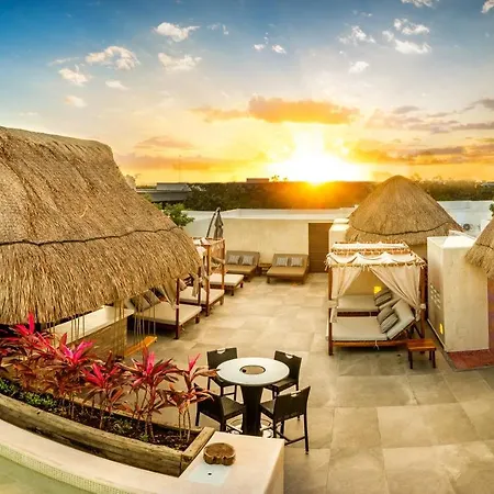 Azul By Guruhotel 3*