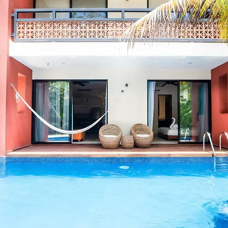 Swim Up- 2 Bdr & 2 Bike In Tulum