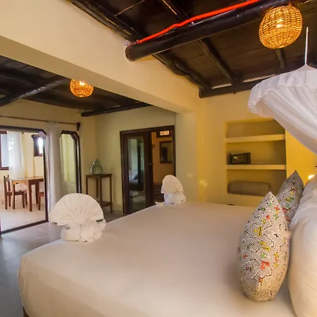 Hotel Playa Canek Beachfront Eco Hotel 4*