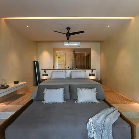 Hotel Casa Agape Boutique Rooftop Pool & Club Access 4*