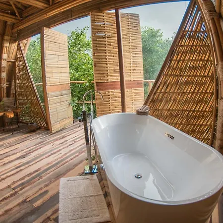 Mamasan Treehouses & Hotel Tulum