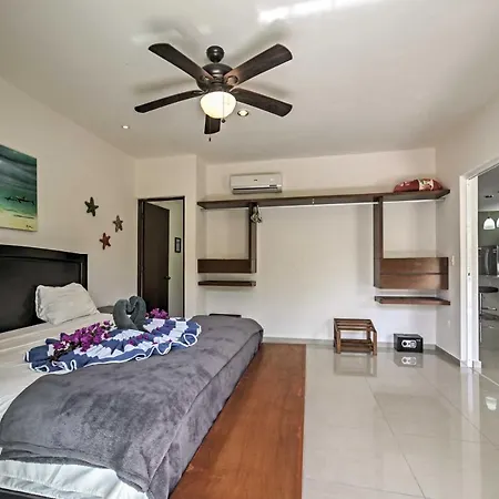 Casa Esmeralda W/ Pool Access & Furnished Patio! Villa *