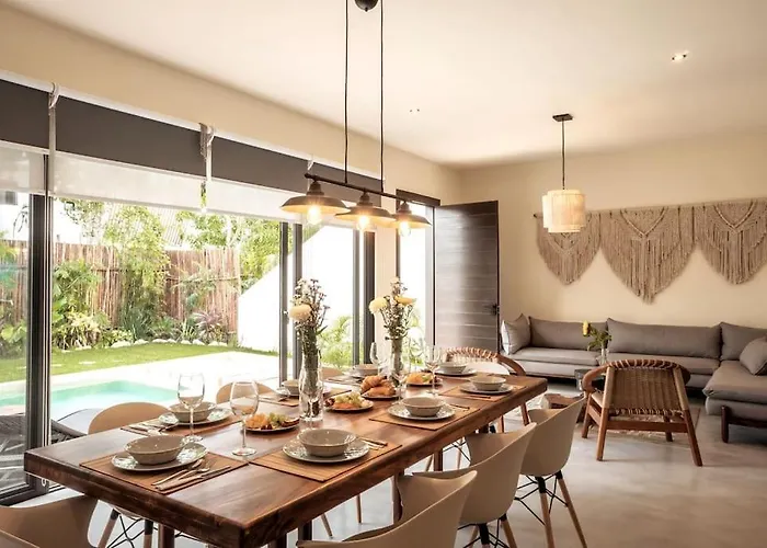 4Bed Luxury Villa With 2 Private Pools