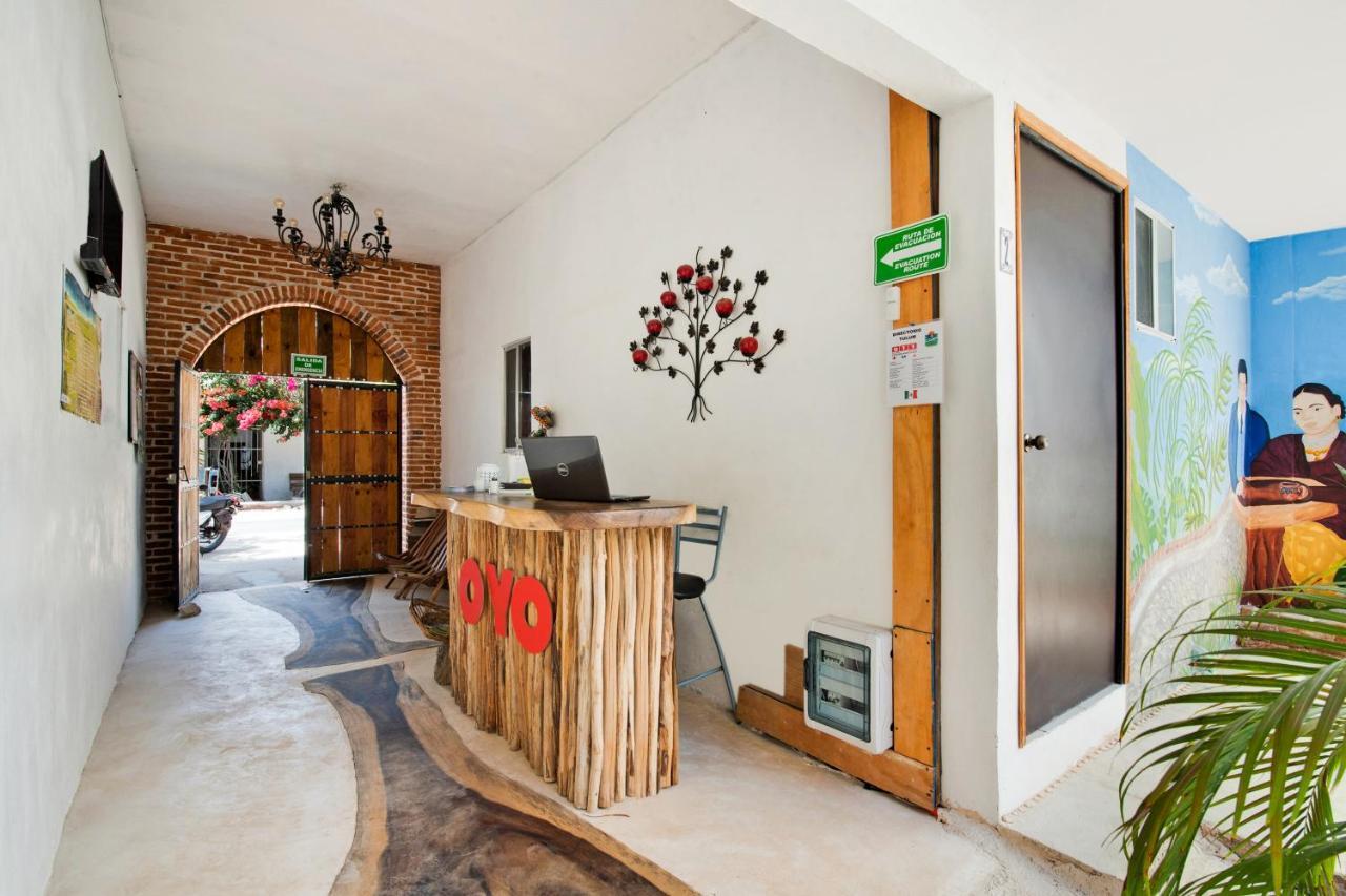 Hotel Oyo Jarro Cafe