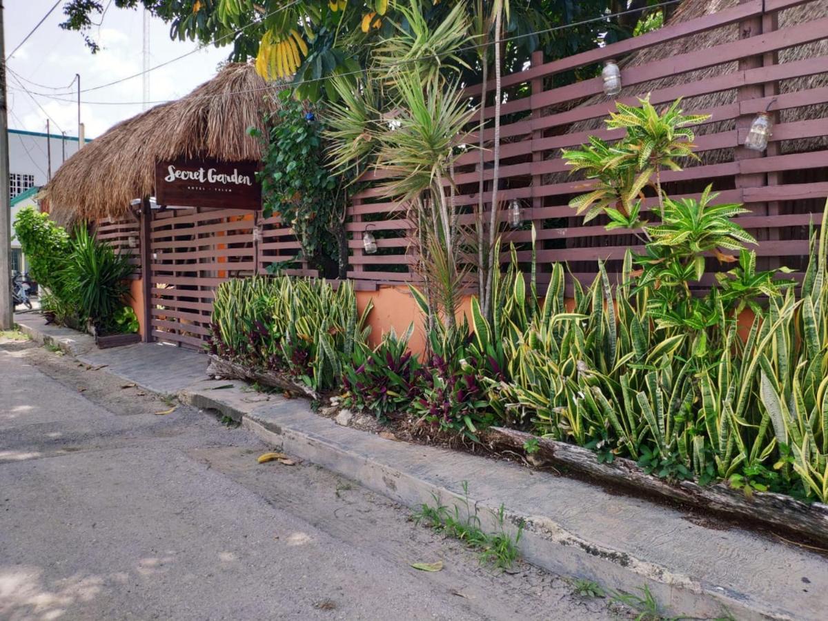 Hotel Secret Garden