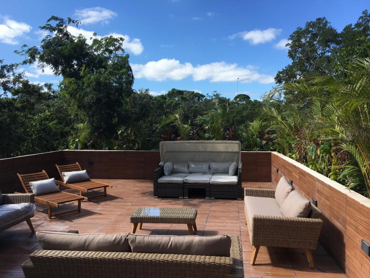 Mayas Villa *