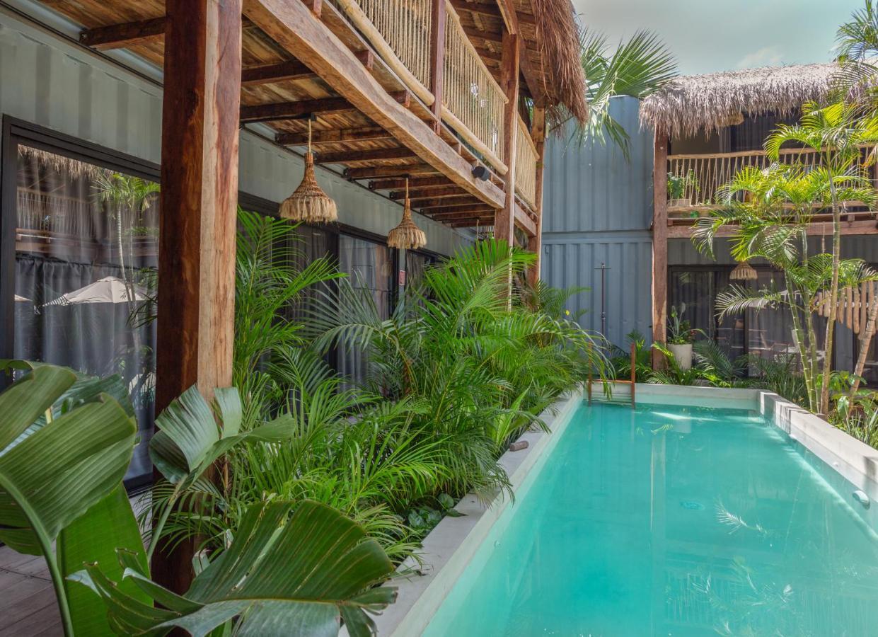 Hostel Meteora & Coffeehouse Tulum