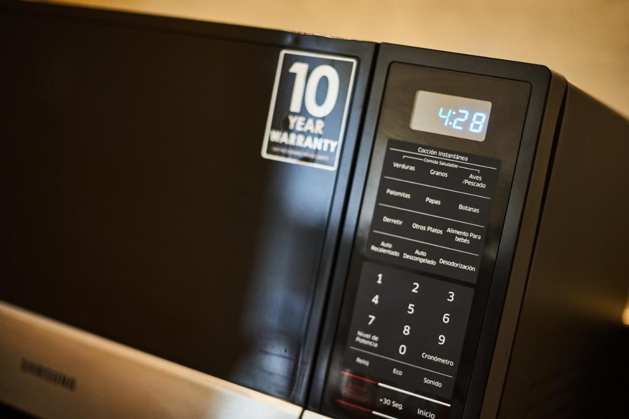 Don Quijote - Private Pool & Club Access