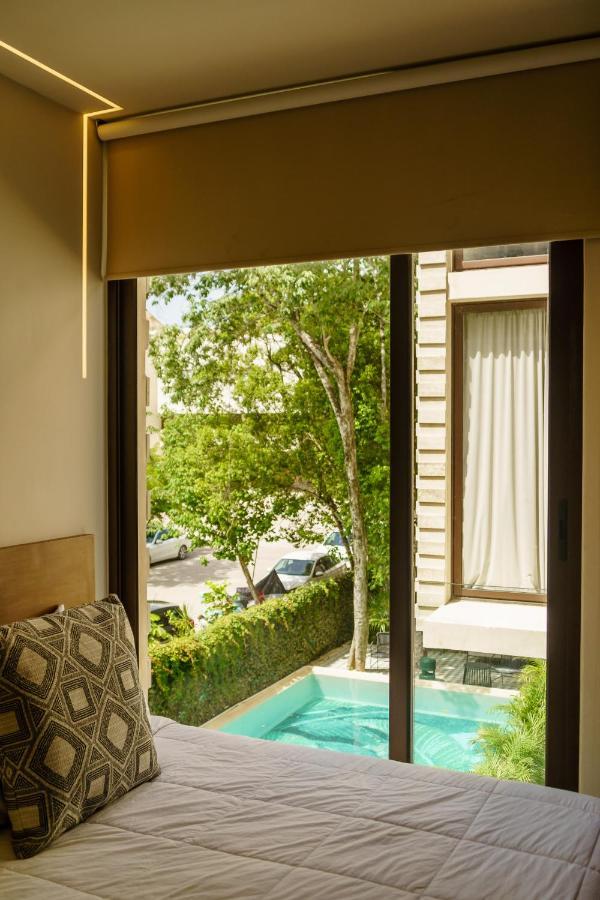 Apartment 205 Perfect Location 3 Bedrooms *