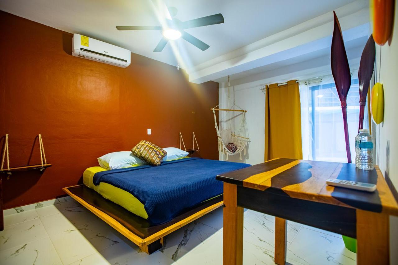 Howlita - Adult Only Hotel