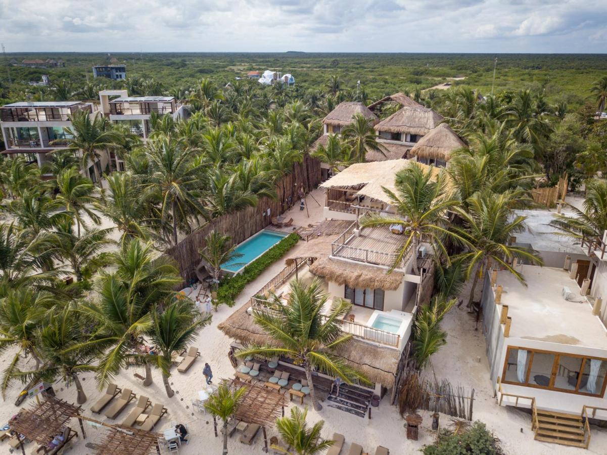 Dune Boutique Located At The Party Zone (adults Only) Tulum