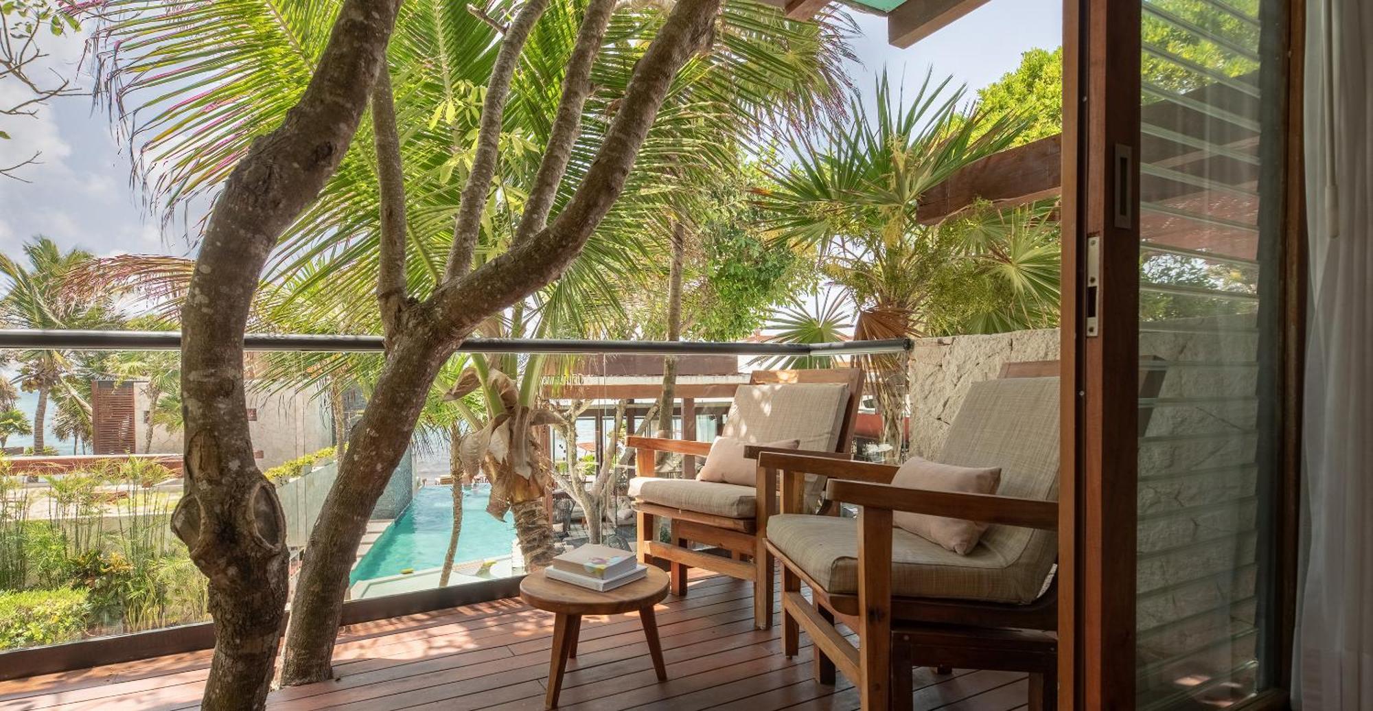 Mi By La Zebra, An Slh (adults Only) 5*