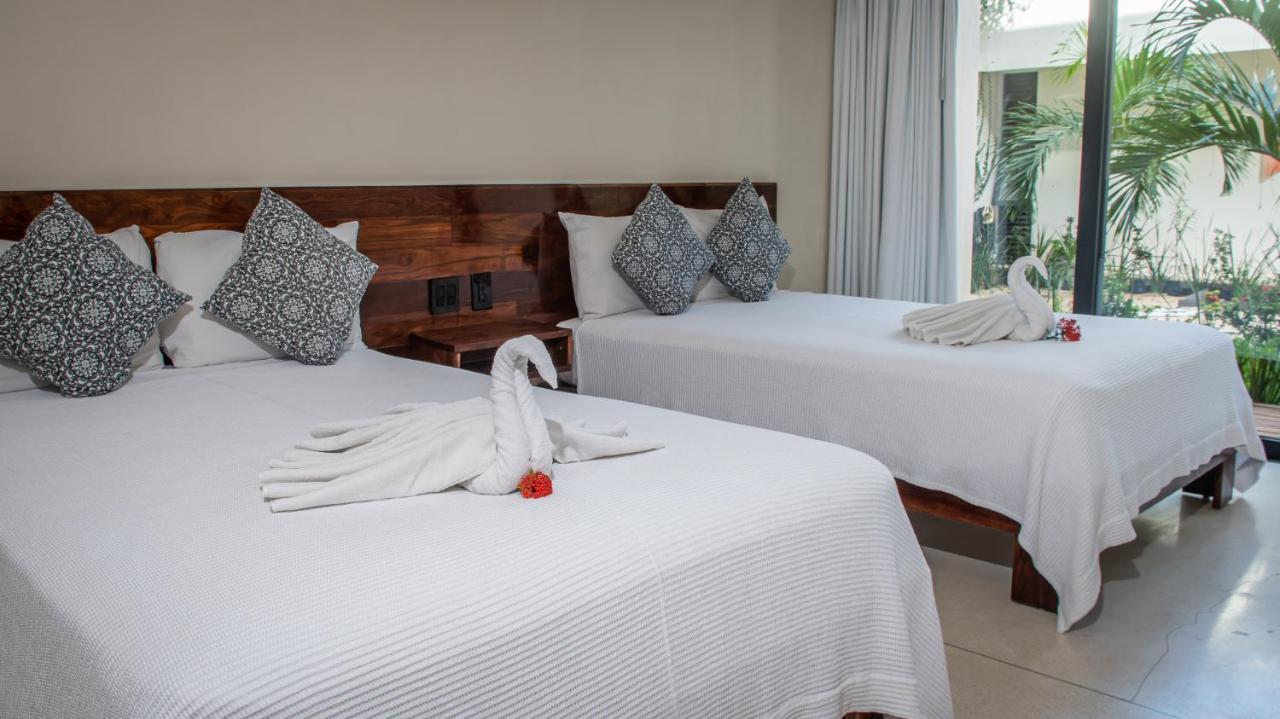 Moonshine & Hotel 3*