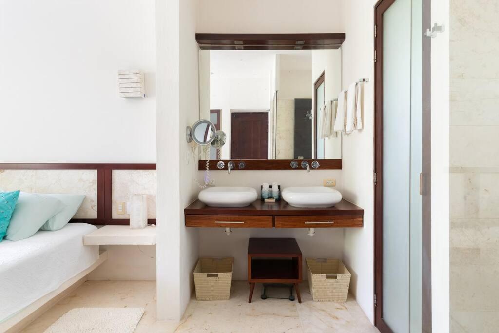 Intima - Optional Clothing - Private Jacuzzi Apartment Tulum