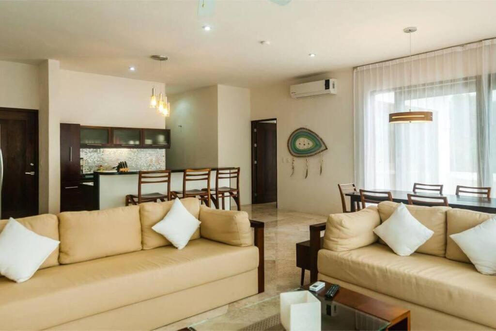 Apartment Amazing Luxury Penthouse With Sunset,sunrise View, Private Jacuzzi And Rooftop Pool