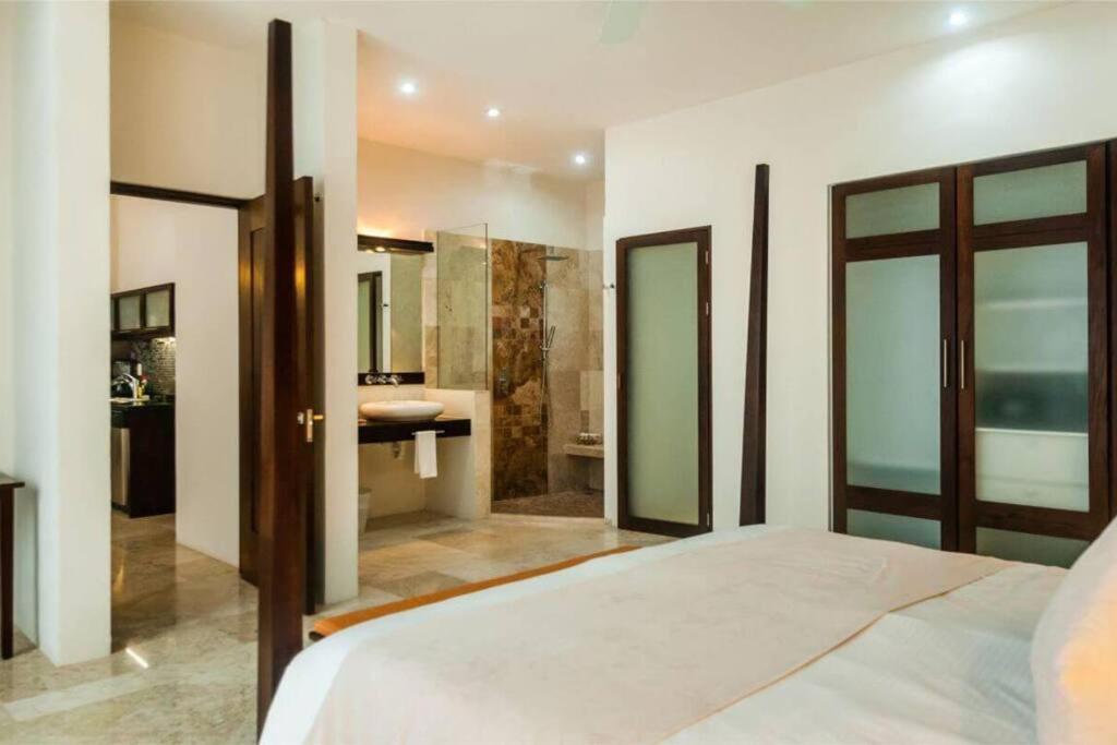 Amazing Luxury Penthouse With Sunset,sunrise View, Private Jacuzzi And Rooftop Pool Apartment *