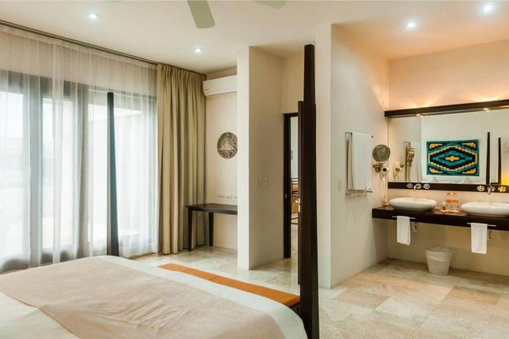 Amazing Luxury Penthouse With Sunset,sunrise View, Private Jacuzzi And Rooftop Pool Tulum