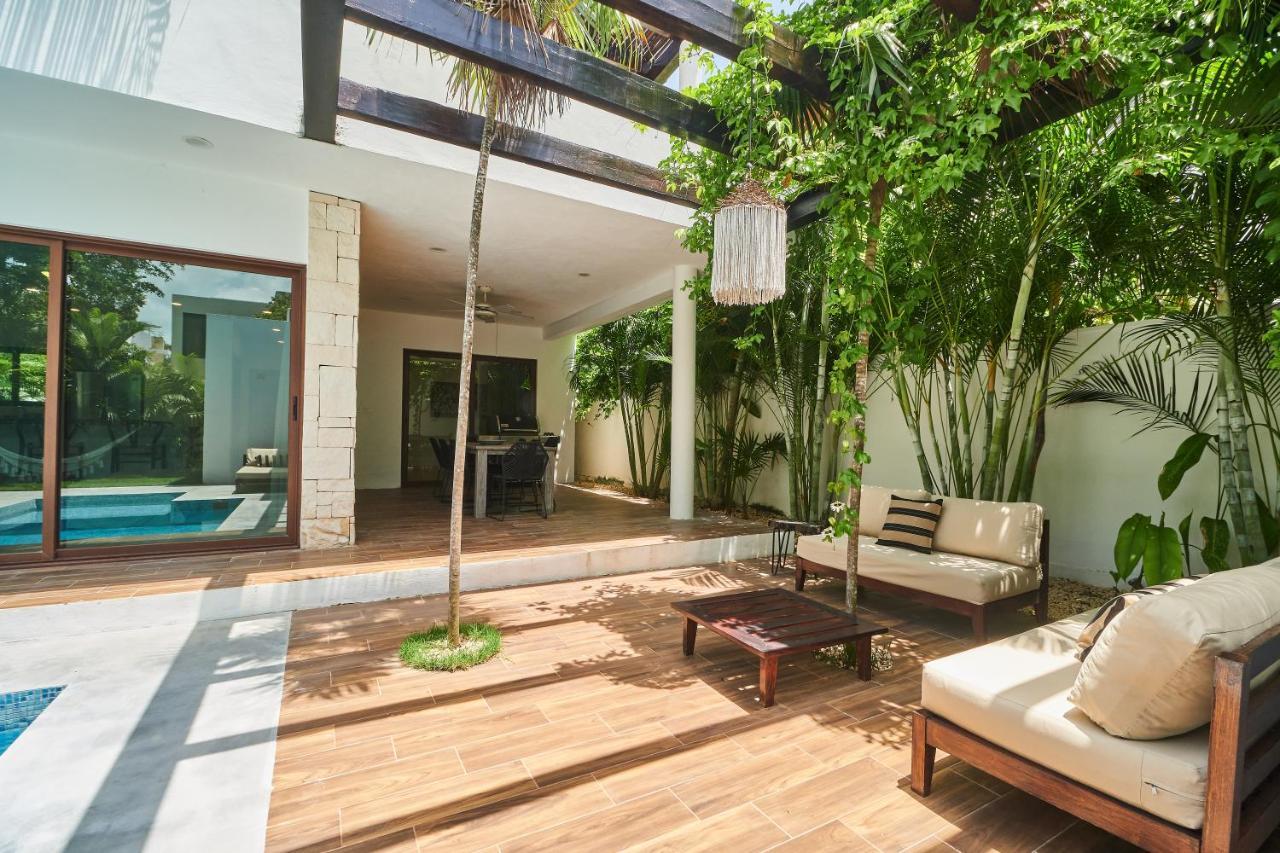 Casa Mallorca Tropical Vibes Private Pool Backyard With Grill Sunroof & Hammock Concierge & Wifi Holiday home *