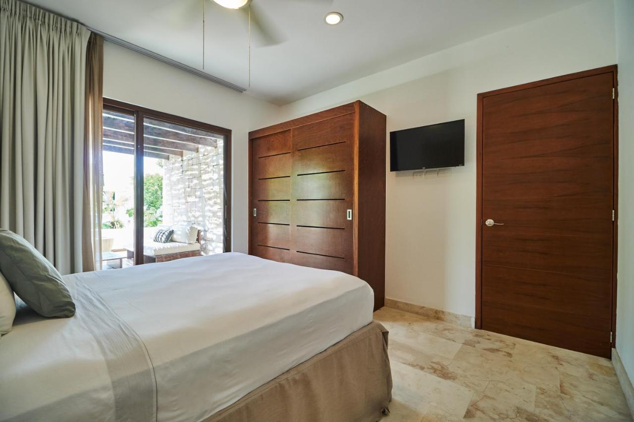 Casa Mallorca Tropical Vibes Private Pool Backyard With Grill Sunroof & Hammock Concierge & Wifi Holiday home