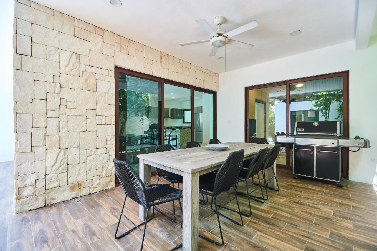 Casa Mallorca Tropical Vibes Private Pool Backyard With Grill Sunroof & Hammock Concierge & Wifi Holiday home