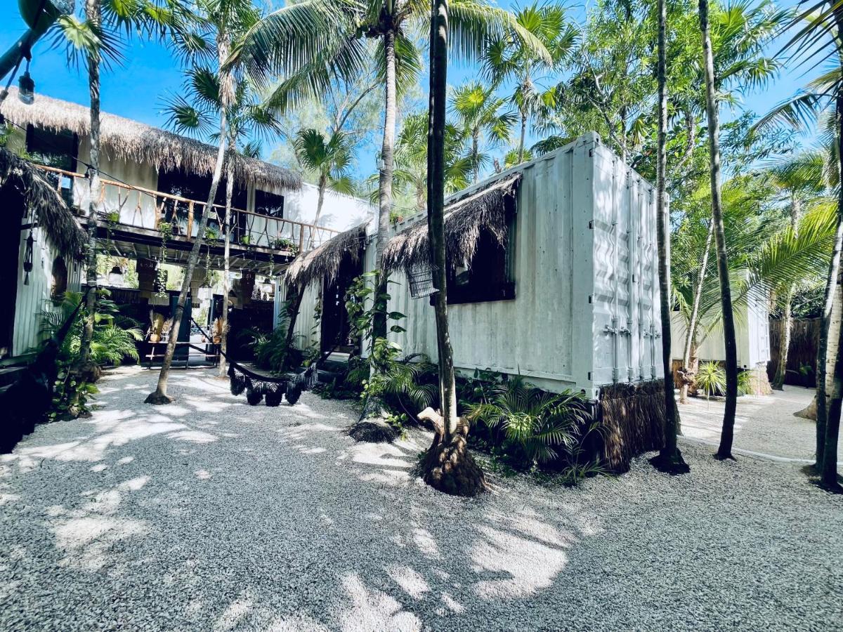 Pal Mar Glamtainer Tulum