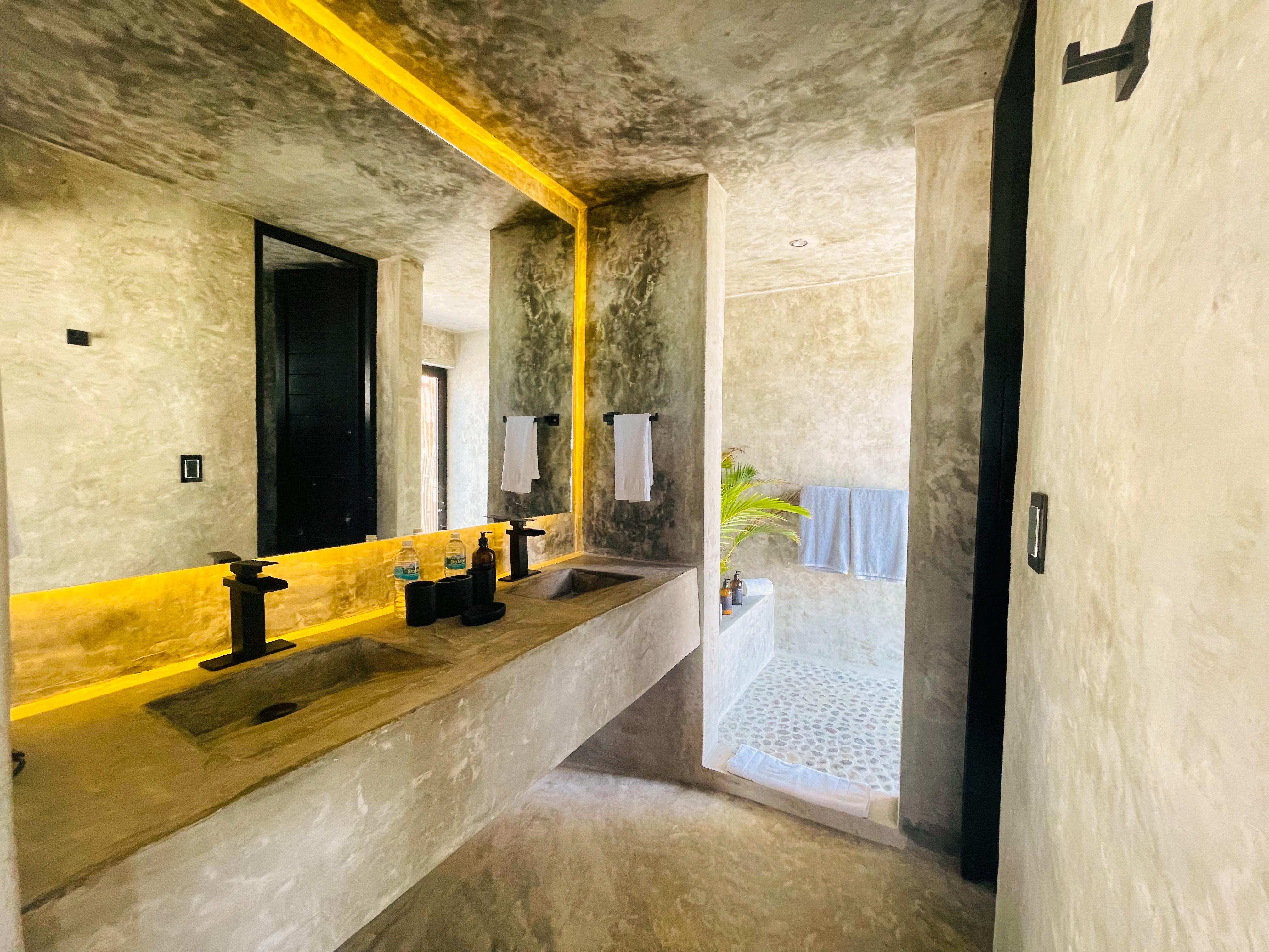 Maya By G Hotel