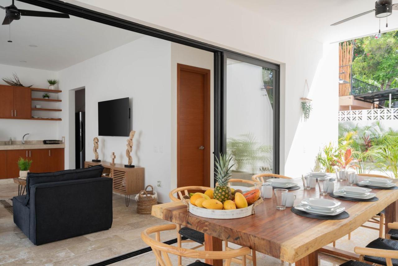 Cozy 3 Bedrooms Townhome-centrally Located-gated-wifi