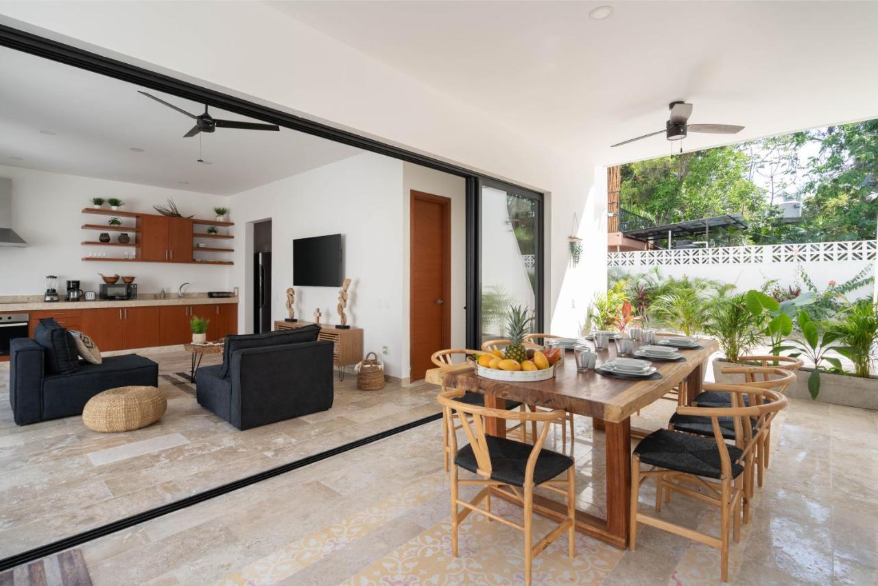 Cozy 3 Bedrooms Townhome-centrally Located-gated-wifi *