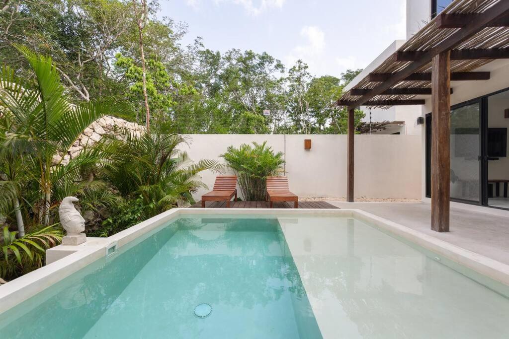 Villa Jungle Chic 3 Bedroom *