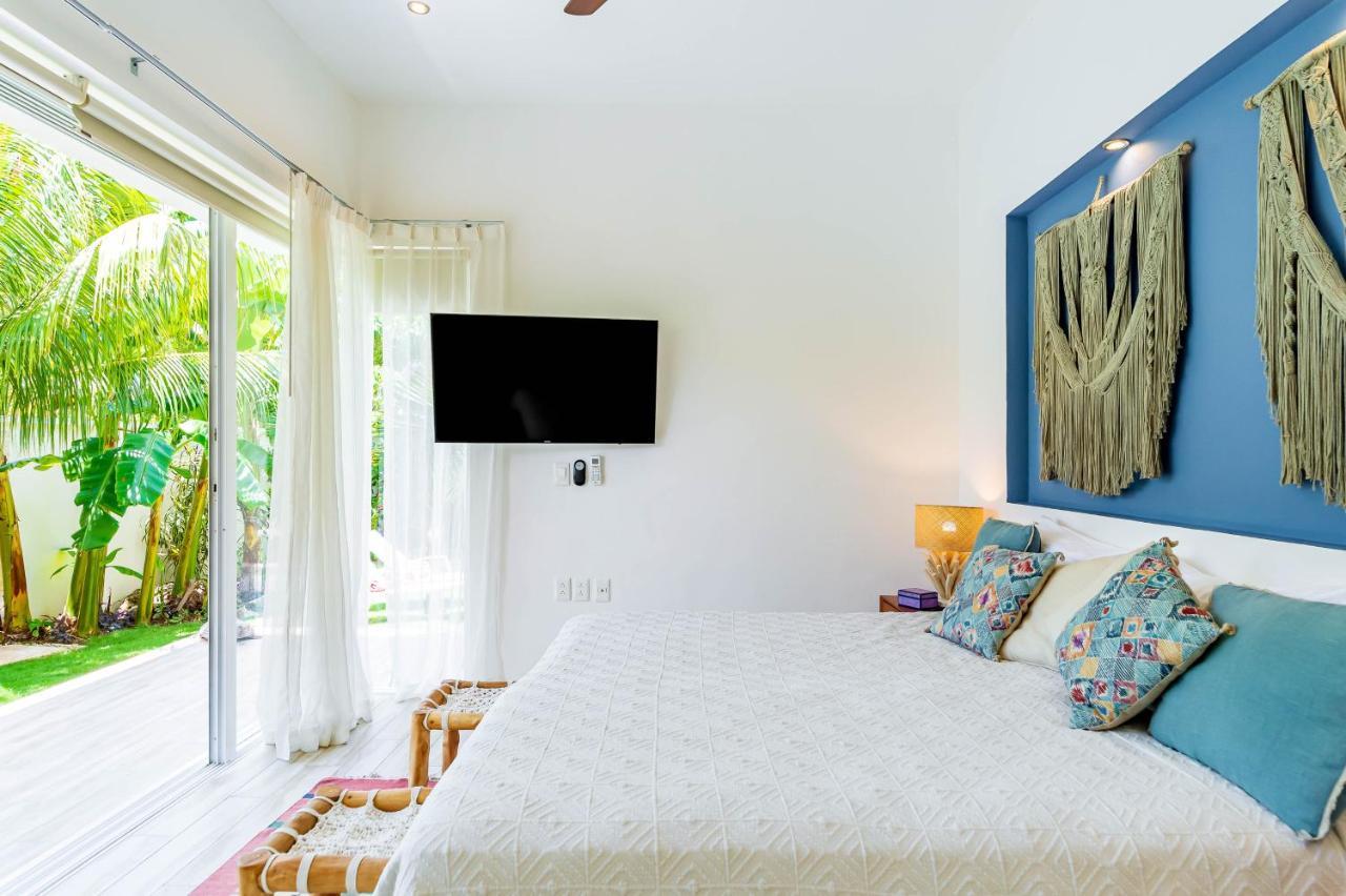 Chic & Mexican Villa, A True Oasis Pool, Security Holiday home