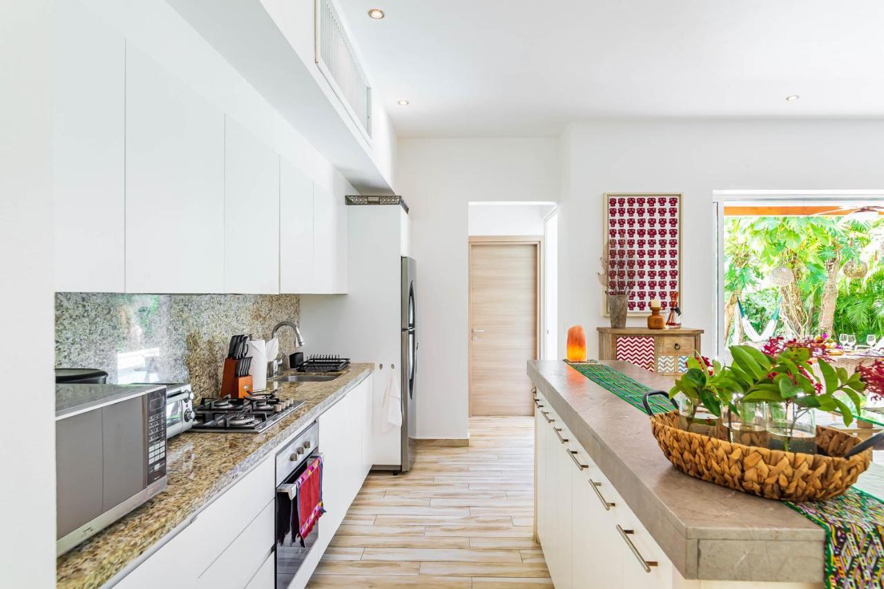 Holiday home Chic & Mexican Villa, A True Oasis Pool, Security
