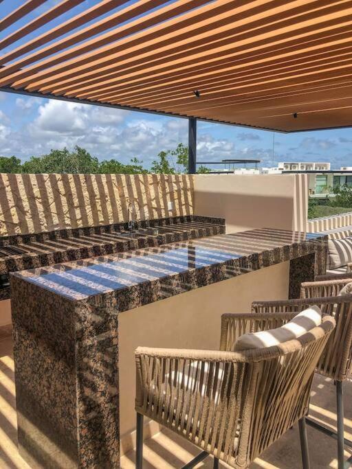 Beautiful With Infinity Pool And Gym In The Middle Of The Jungle And Grill Casa de férias