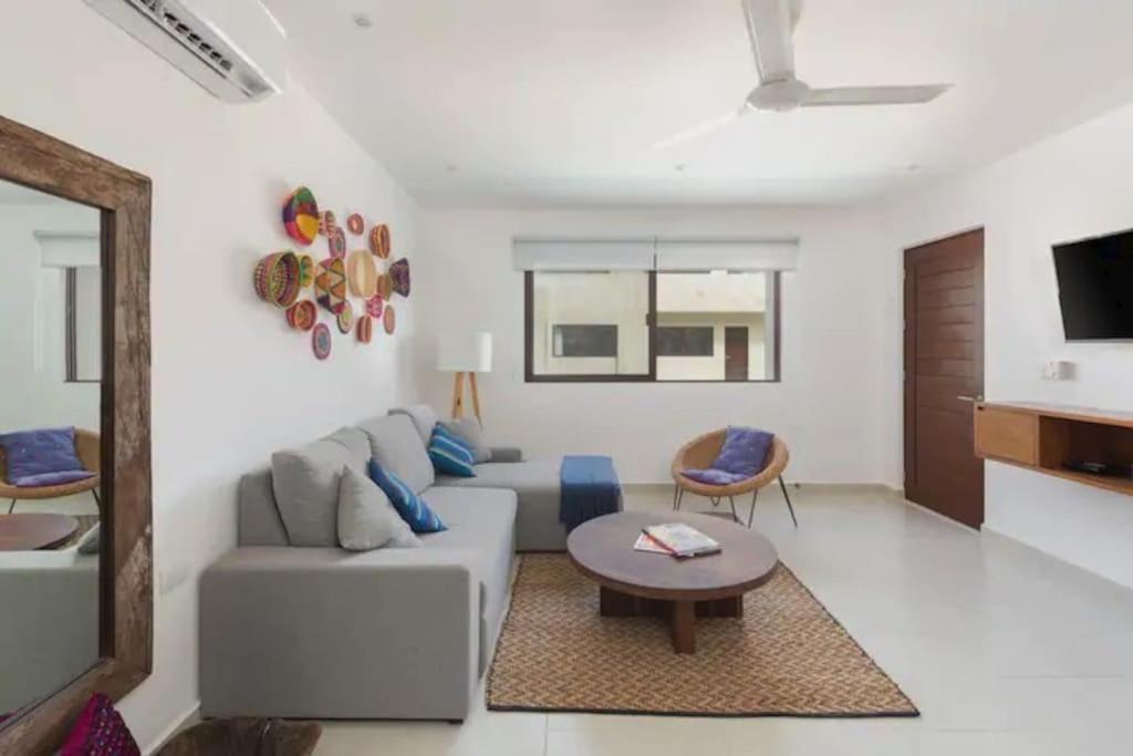 Zaazil, Jungle View & Great Pool 100mb Fiber Wifi!