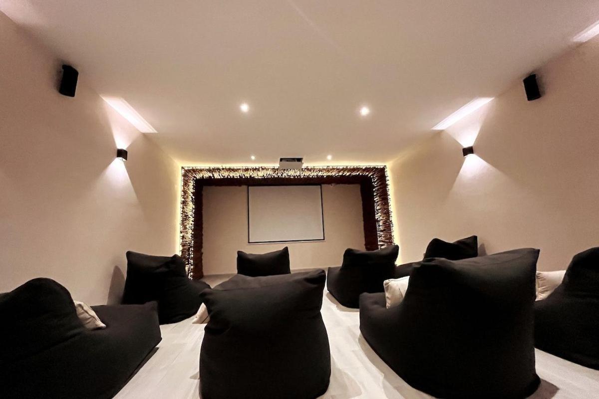 Beautiful Penthouse With Private Terrace And Jacuzzi Hotel *