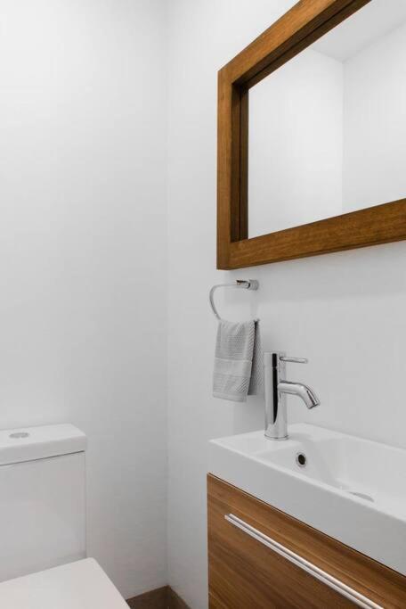 Apartment Neem 31 Comfortable, Luxury 10 Min To The *