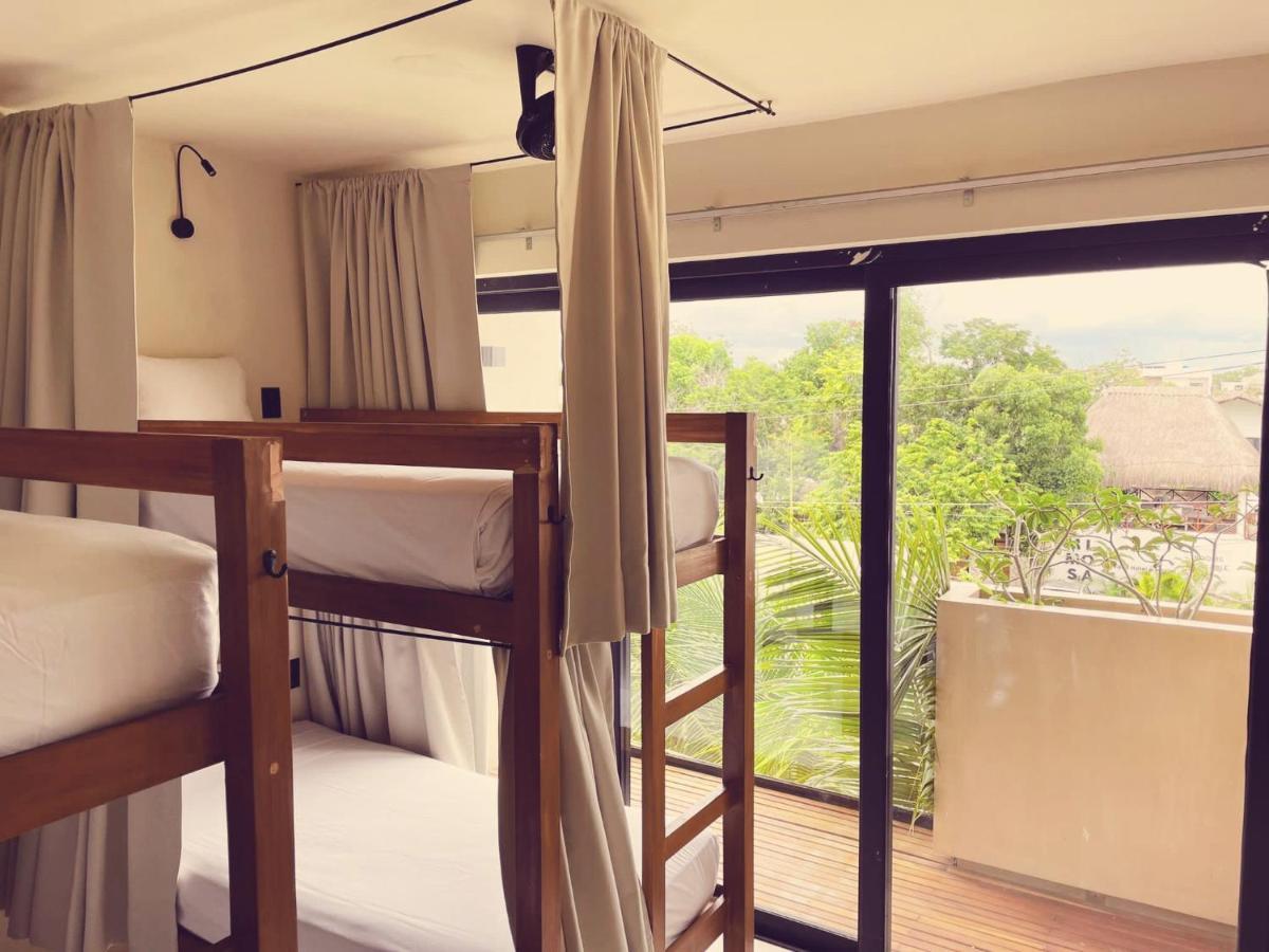 Hotel Moonshine & 3*