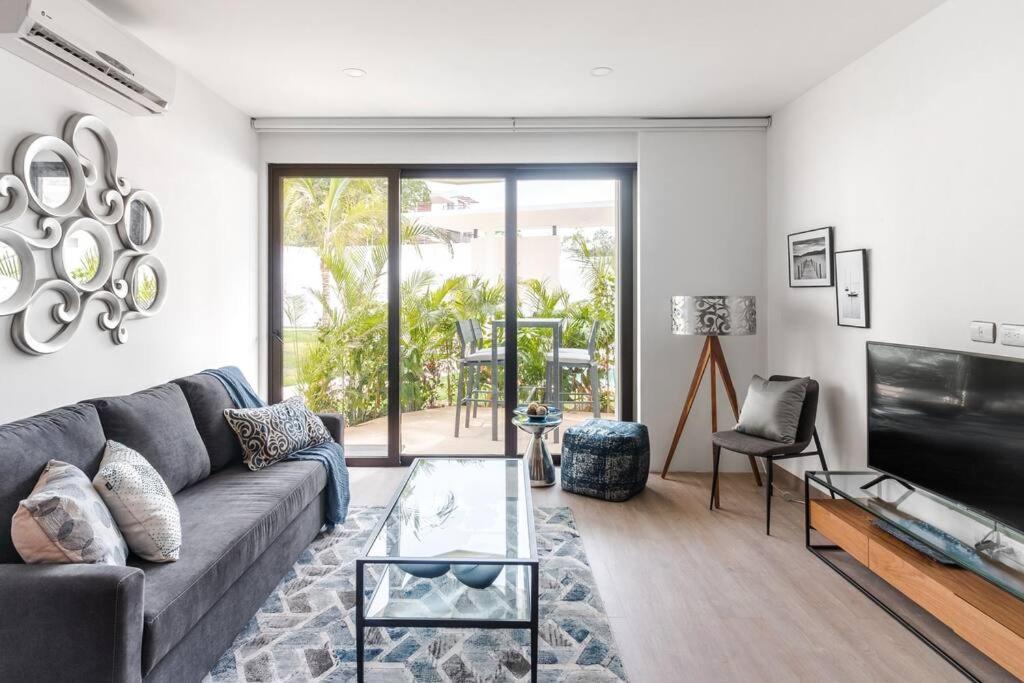 Apartment Neem 21 Nilay, Elegant 10 Min From The *