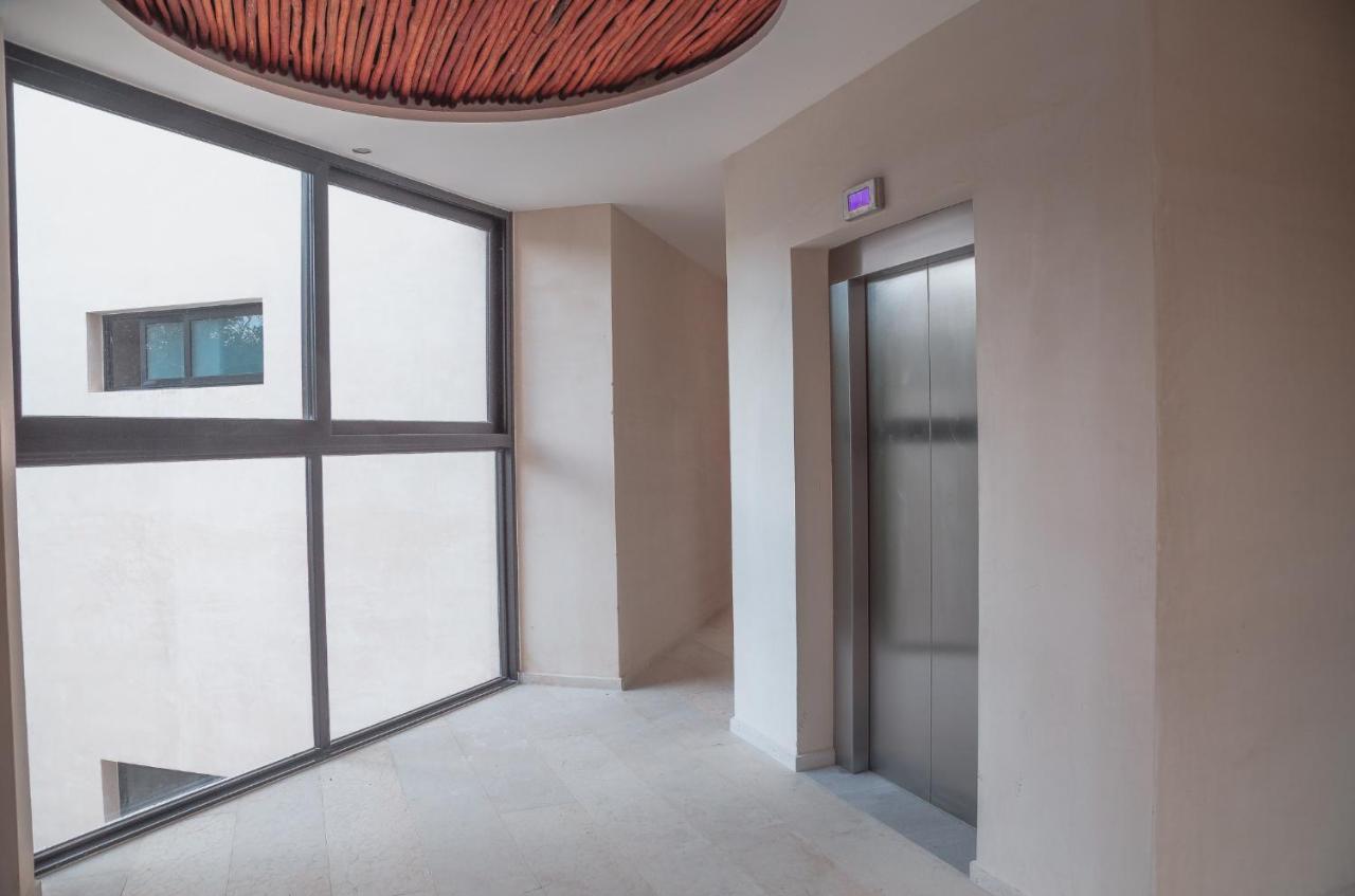 Stylish & Luxury Penthouse & Apartment, Private Pool, Private Hot Tub, Terrace And Roof At Jungle