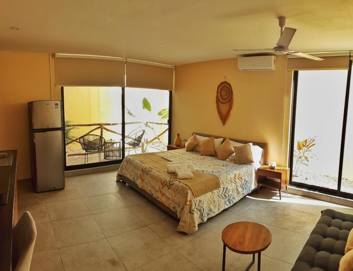 Naajal Boutique - Magic & Jungle