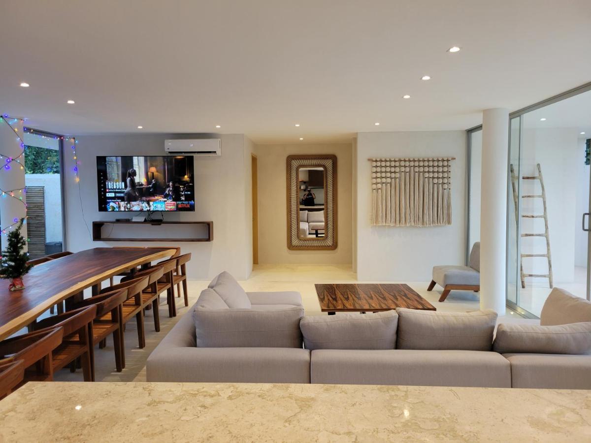 11br I Hacienda Zalama Villa