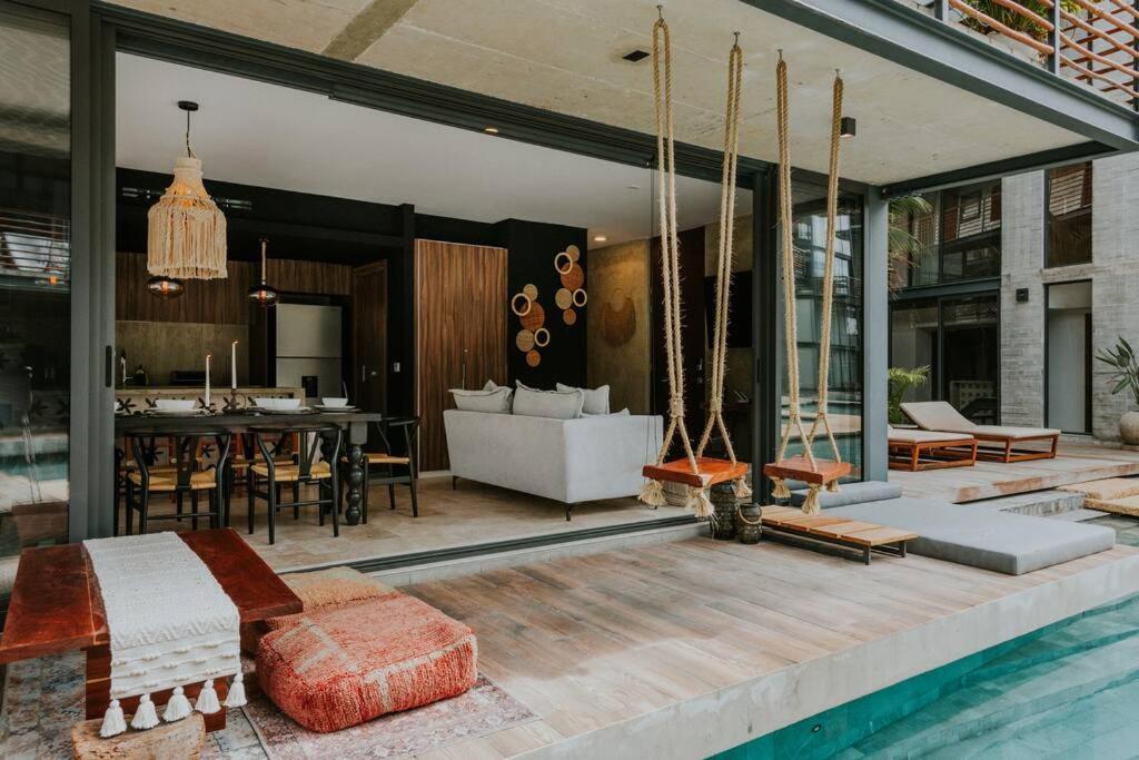 Cenote + Swim-up + Luxury *