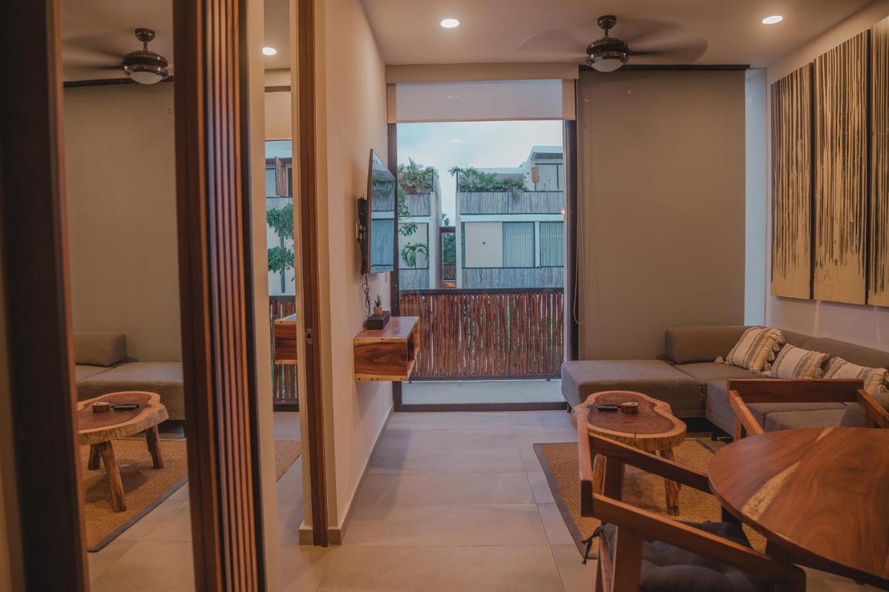 Amazing New Pent House With Private Pool!! Apartment *