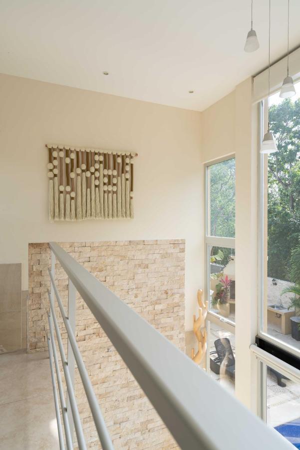 Holiday home Private Modern Villa-pool Beds-ac-internet-parking-grill *