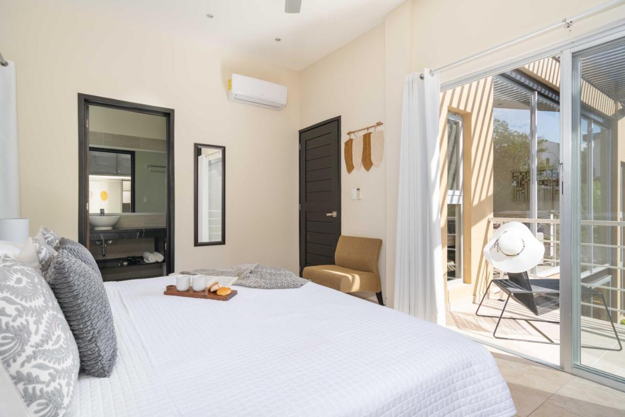 Private Modern Villa-pool Beds-ac-internet-parking-grill Holiday home