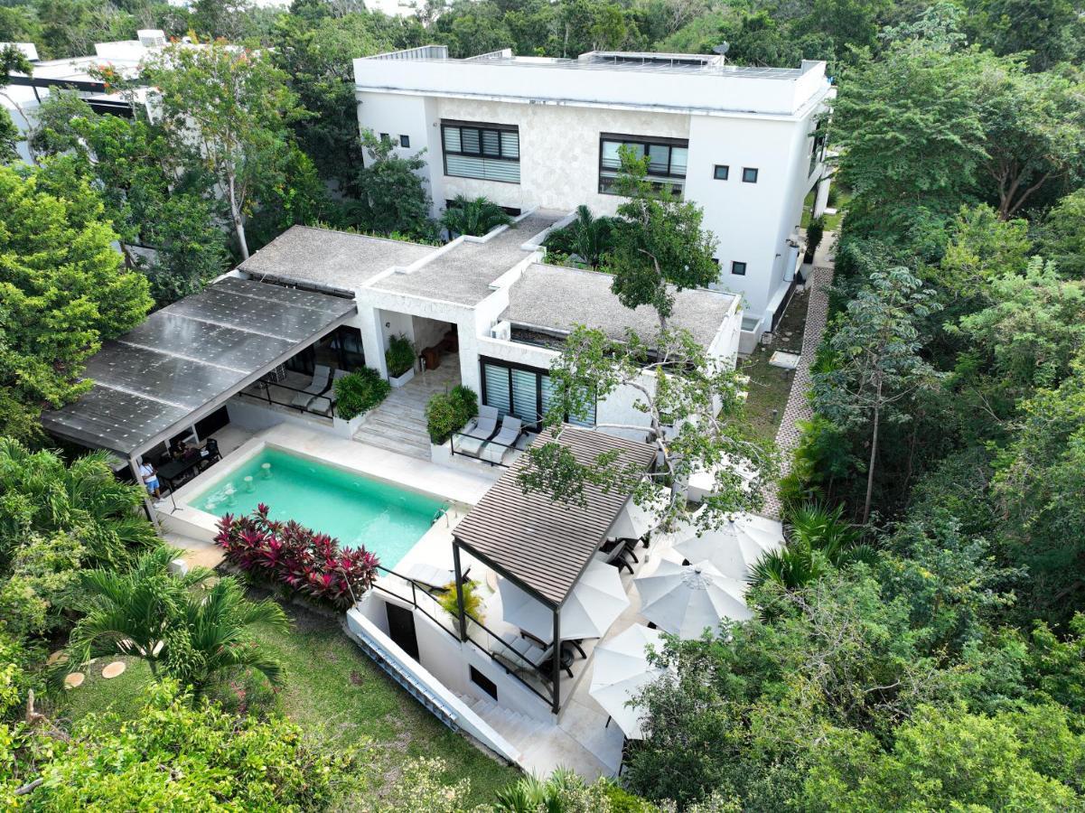 Xaha & Golf Chacalal