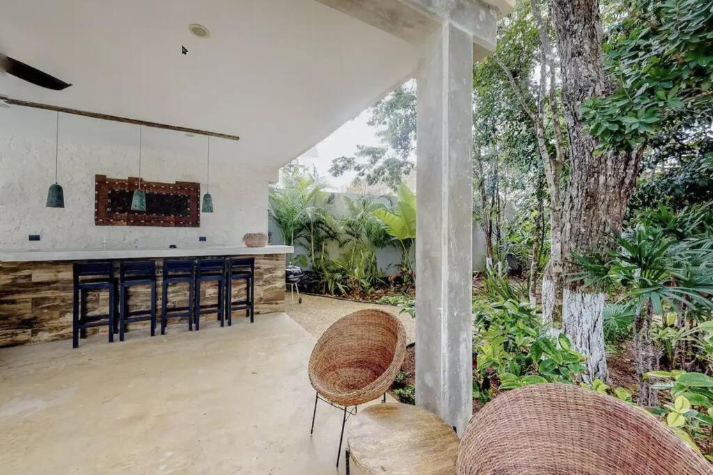 Contemporary Poolside Condo, Wi-fi - Paraiso Kaanal 101 * Tulum