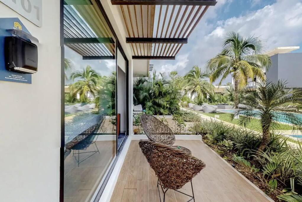 Contemporary Poolside Condo, Wi-fi - Paraiso Kaanal 101 *